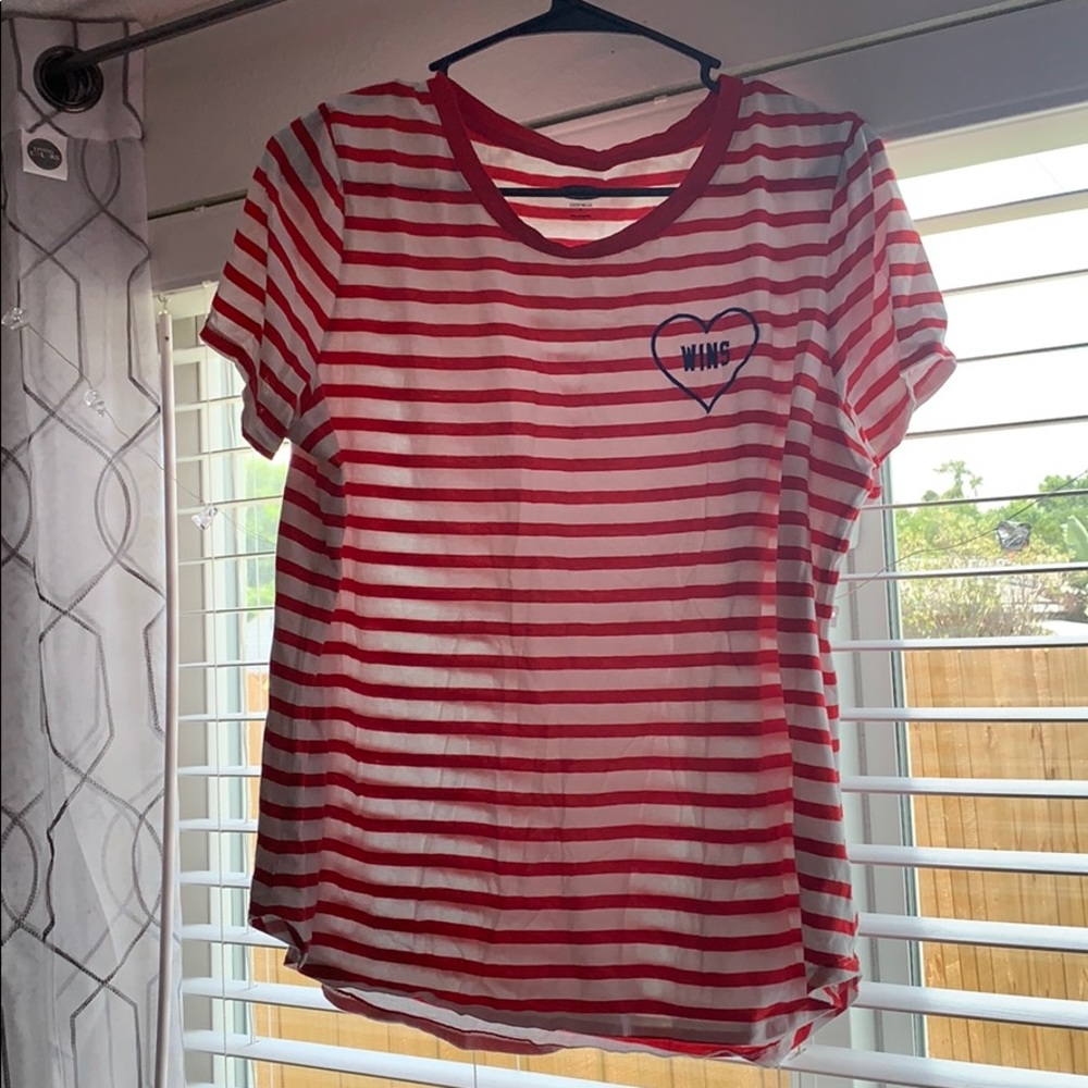 L Old Navy red & white striped tee!